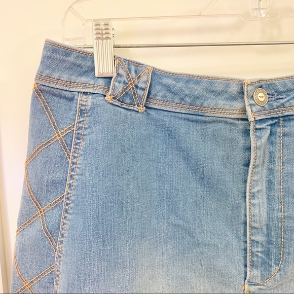 Hollister Denim Mini Skirt - Picture 2 of 4